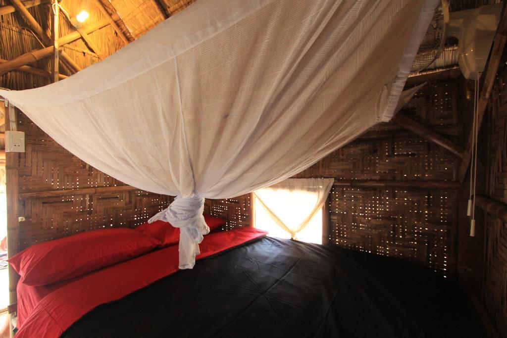 Chalee Tropicana Bungalow Koh Phayam Room photo